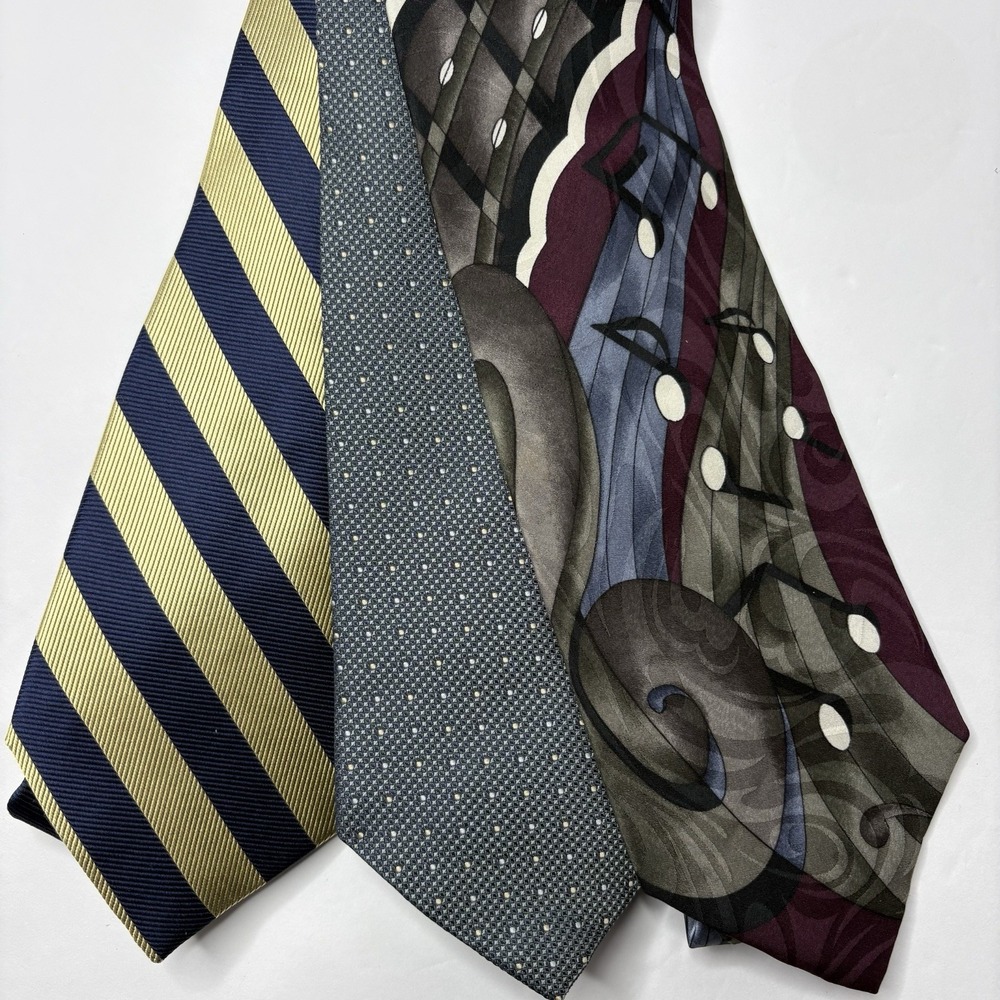 Lot of Men's Ties Various Brands Multicolored 100%‎ Silk Ties Designer Bundle